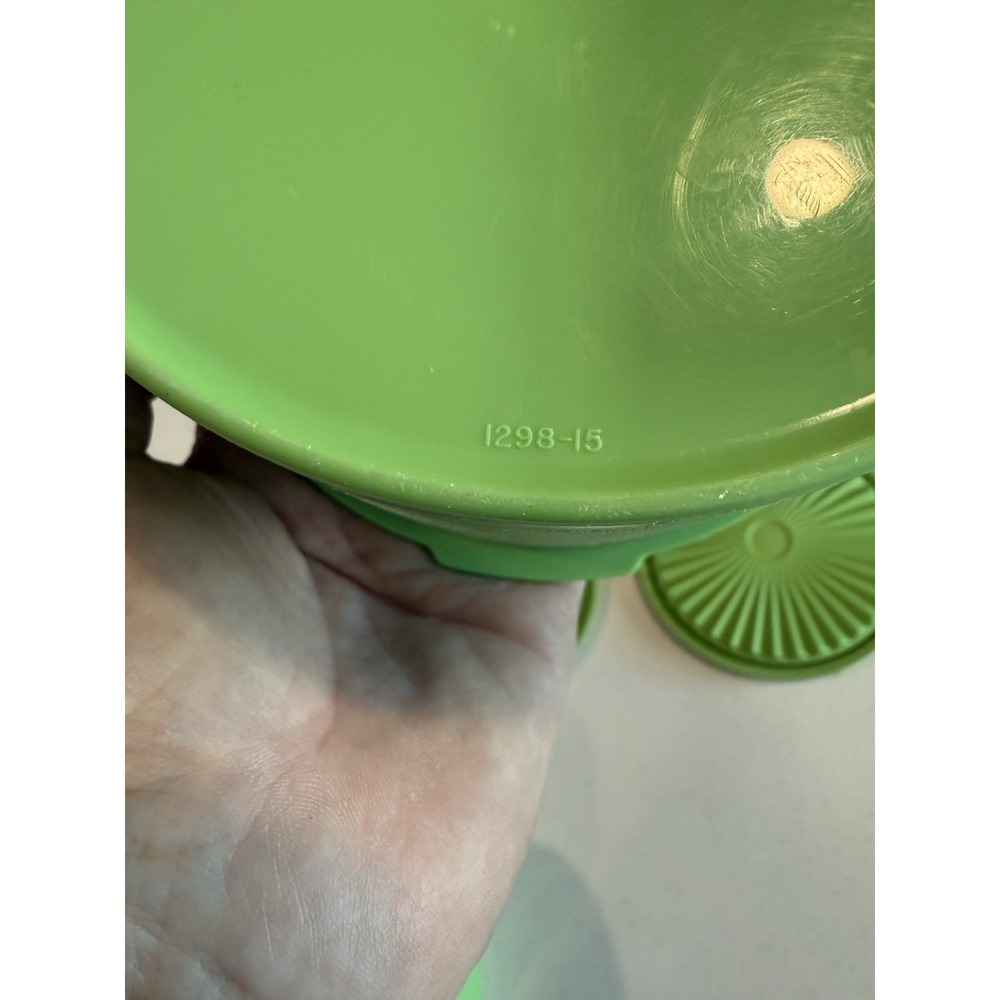 VTG Tupperware Servalier Canister Set Green Apple Nesting 70s (4) Sunburst Lids - Picture 16 of 16